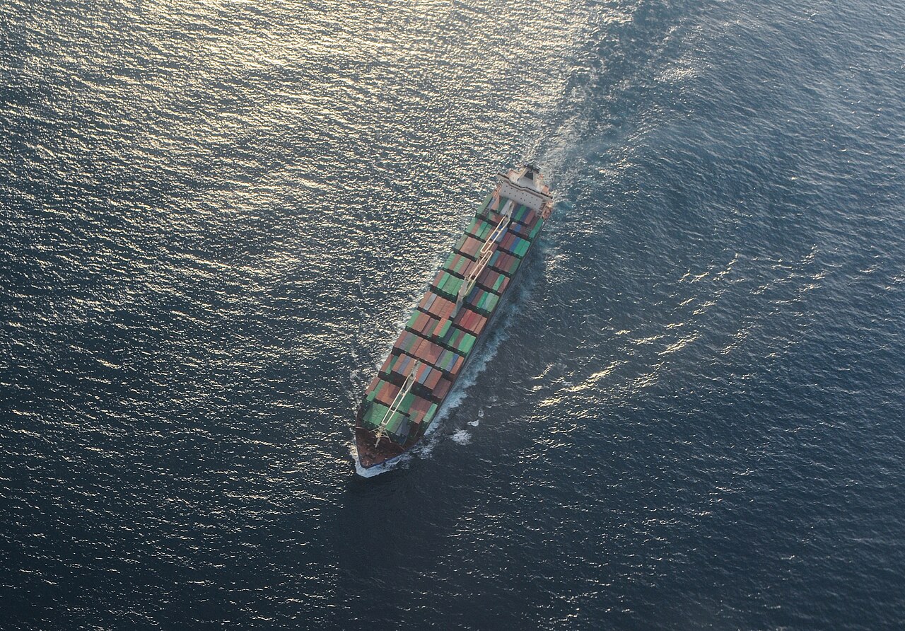Container shipping and foreign trade logistics